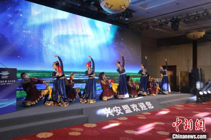 图为兴安盟(京津冀)旅游推介会在京举办。　毕力格 摄